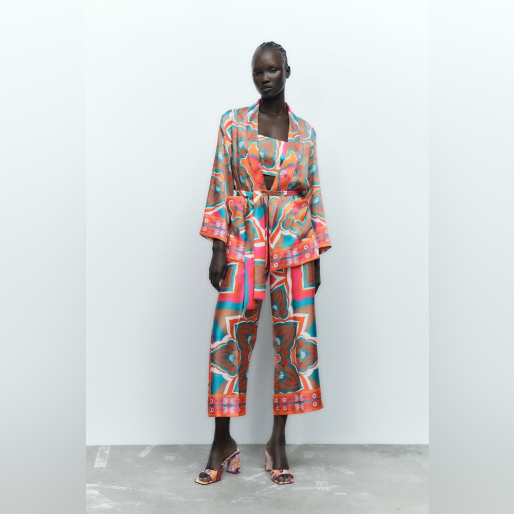 Zara NWT 2pc Multicolored Print Set Pants in M Kimono in S Bloggers Favorite